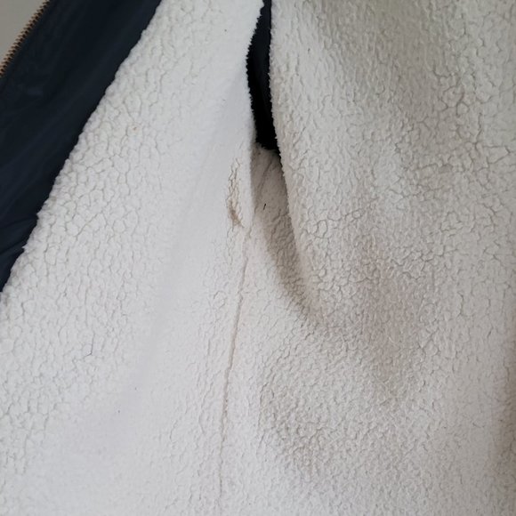 Winter Coat - Women's - Picture 6 of 9